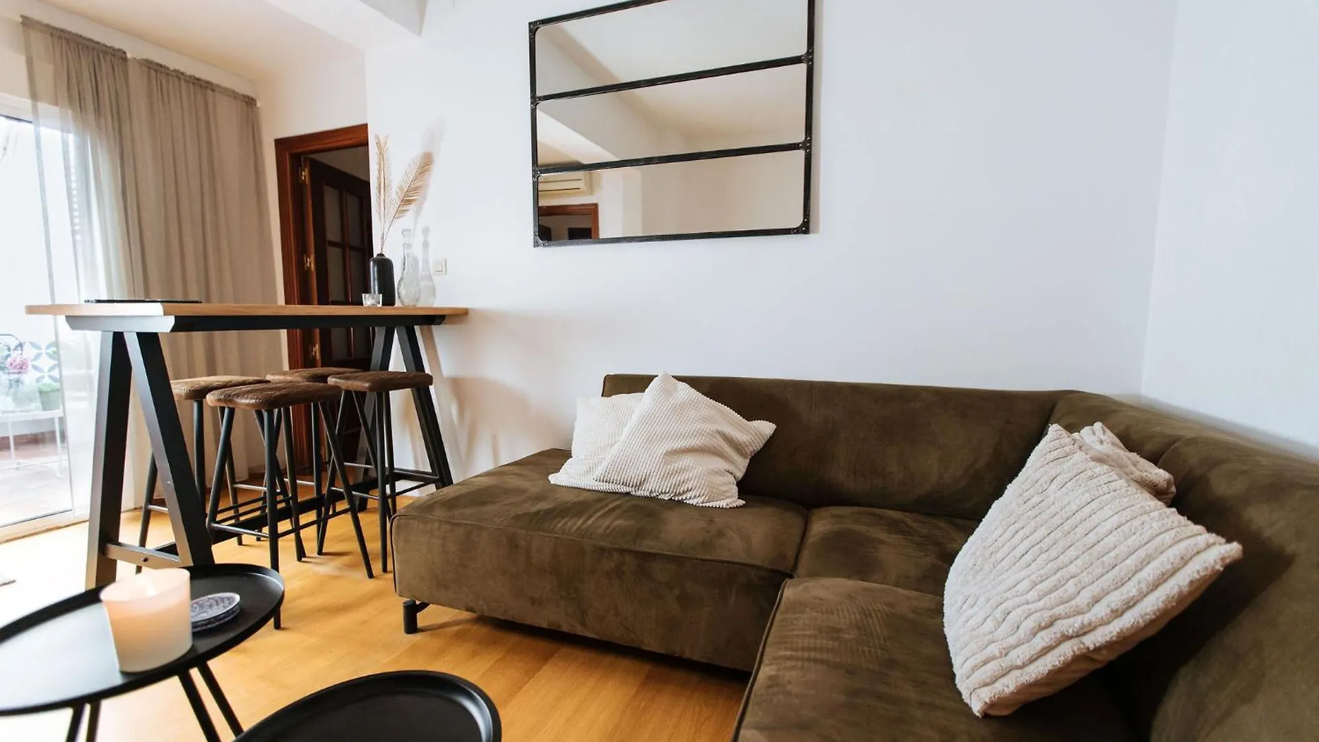Apartmán Casa Riad Met Prive Patio Màlaga
